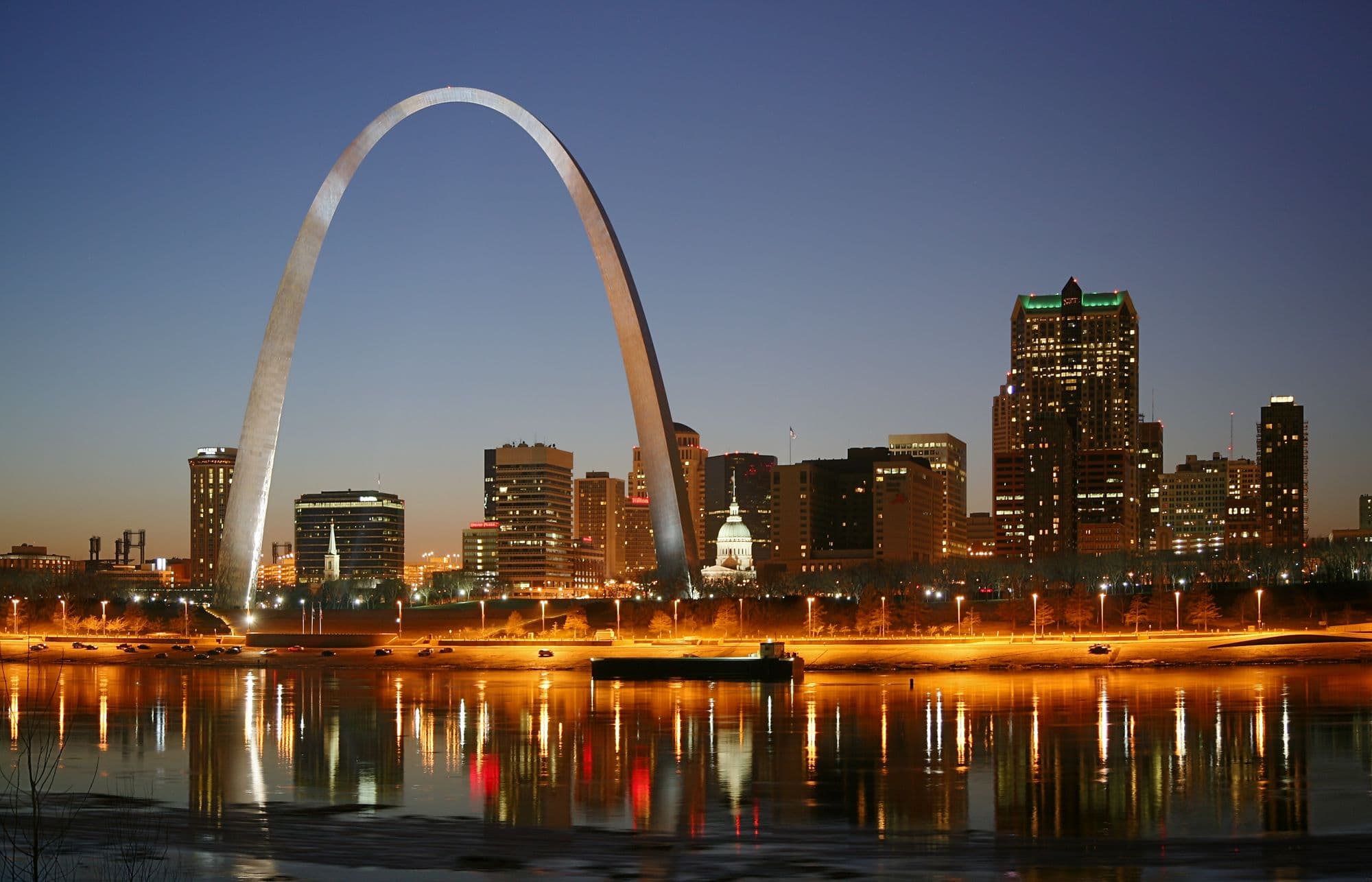 The St. Louis riverfront and the Gateway Arch at dusk